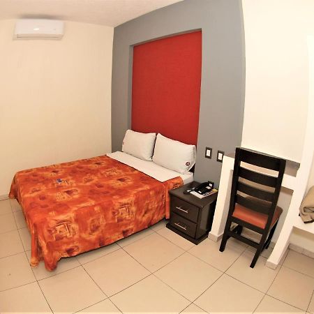 Hotel Jorge Alejandro غوادالاجارا المظهر الخارجي الصورة