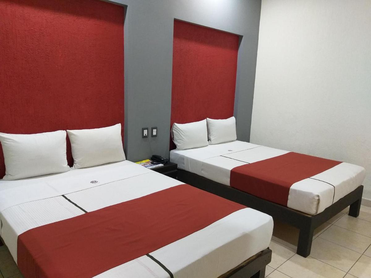 Hotel Jorge Alejandro غوادالاجارا المظهر الخارجي الصورة