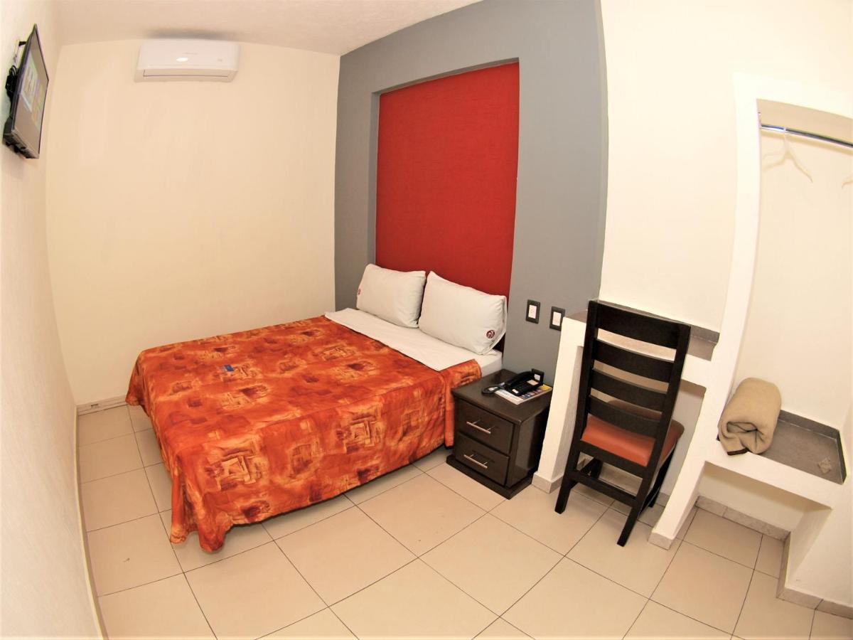 Hotel Jorge Alejandro غوادالاجارا المظهر الخارجي الصورة