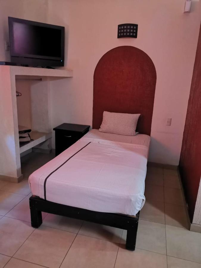 Hotel Jorge Alejandro غوادالاجارا المظهر الخارجي الصورة