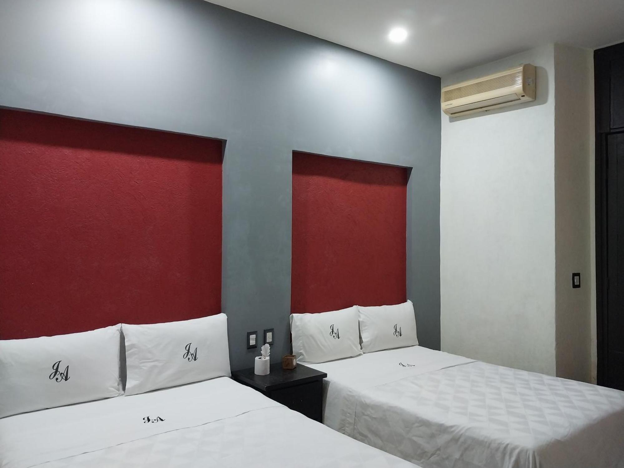 Hotel Jorge Alejandro غوادالاجارا المظهر الخارجي الصورة
